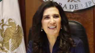 Kenia López, presidenta de la Mesa Directiva de la Cámara de Diputados