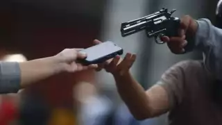 Al ser amenazada con recibir un disparo, fue cuando optó por defenderse