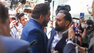 El enfrentamiento ocurre en medio de un nuevo episodio de confrontación entre Morena y el PRI por la situación jurídica de Alejandro Moreno