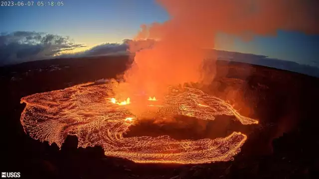 Volcán Kilauea entra en erupción