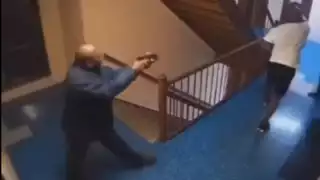 Hombre asesina a disparos a sus vecinos 'por ruidosos'