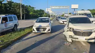 El percance ocurrió para evitar atropellar a un peatón.