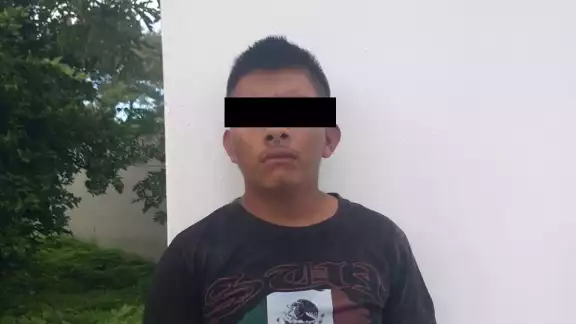 Vecinos los entregaron a la policía Vecinos los entregaron a la policía