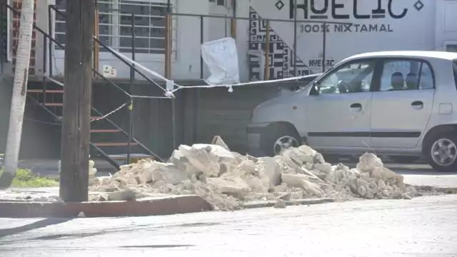 La semaforización quedó inconclusa, pero hay labores en la Nader.