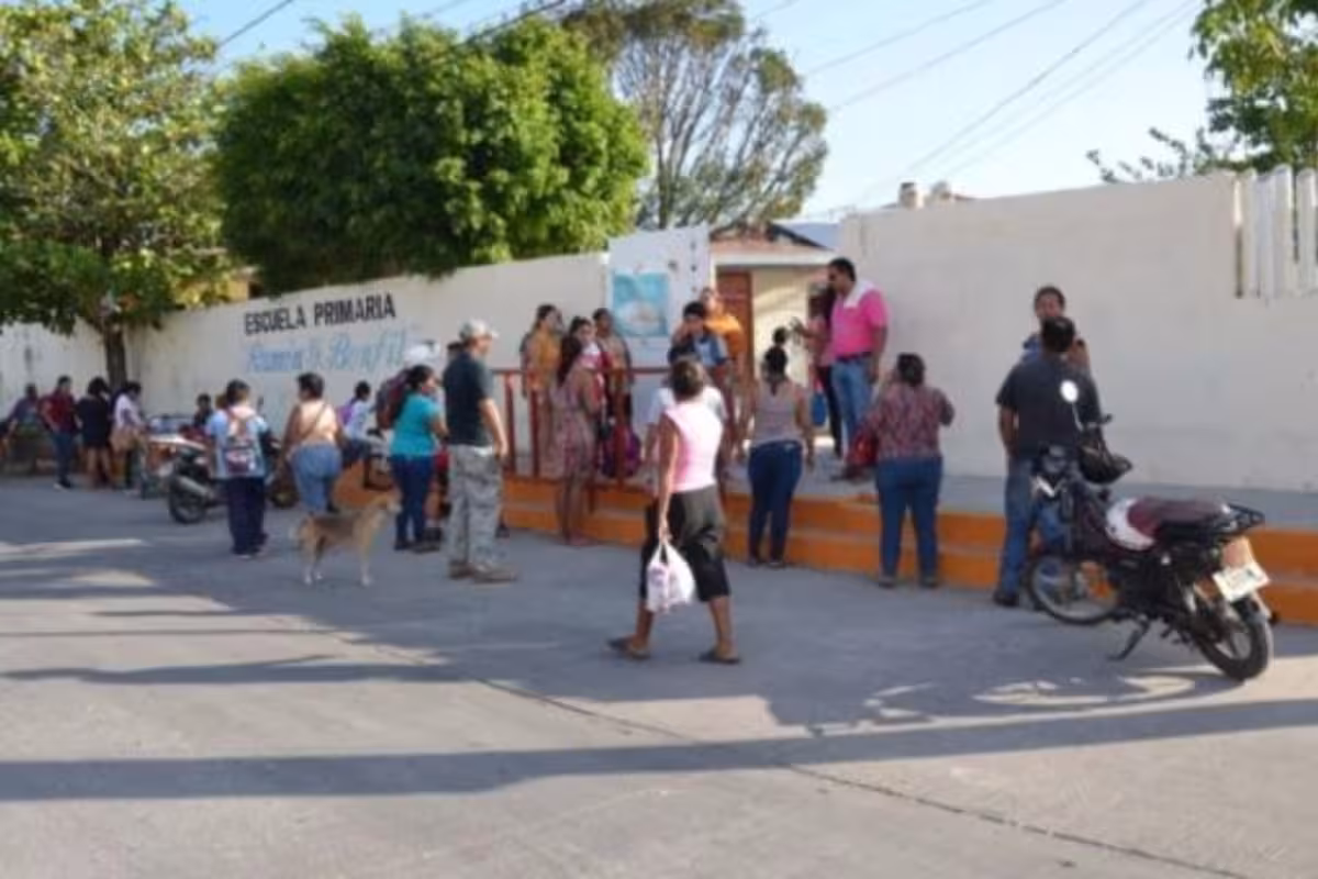 En Ciudad del Carmen, más de 50 mil estudiantes iniciaron el ciclo ...