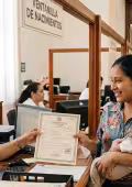 Una reforma a la Ley del Registro Civil permite conservar apellidos compuestos al registrar a los hijos