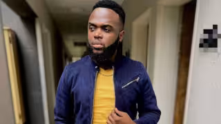 El cantante sufrió una hemorragia cerebral