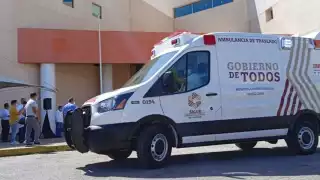 La mujer tuvo una distracción y se destrozó la mano