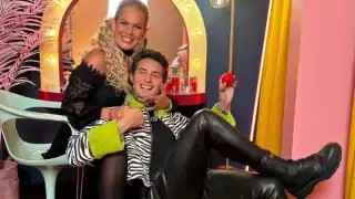 Emilio está bloqueado del celular de su madre. Foto: Especial