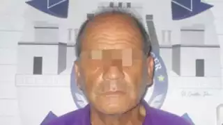 La mujer pidió auxilio cuando se dio cuenta de que un hombre la estaba grabando con un celular