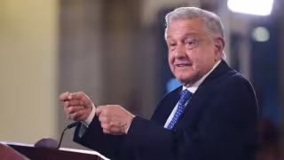 Andrés Manuel López Obrador encabeza este jueves 4 de abril, la conferencia mañanera desde Palacio Nacional