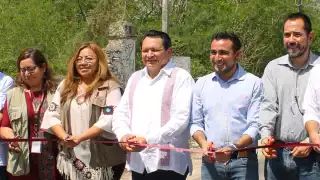 La vía corrió a cargo de Fonatur y benefi cia a pobladores de la zona