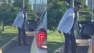 El hombre sostenía un machete, el cual usó para amenazar a una conductora