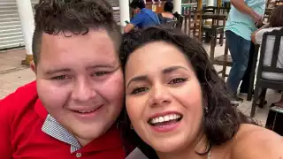 Brenda Catalán y el Niño viajero se conocieron en las playas de Holbox