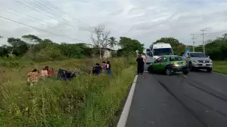 Al lugar de los hechos llegaron unidades de la Policía Municipal y ambulancias de la Secretaría de Seguridad Pública (SSP)