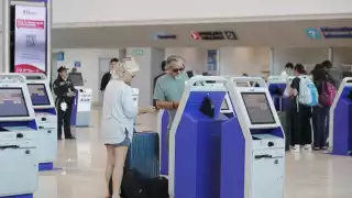 Los aparatos fueron instalados hace meses en la Terminal 4, pero no eran muy usados, ya que no estaban a la vista de todos los usuarios del Aeropuerto.