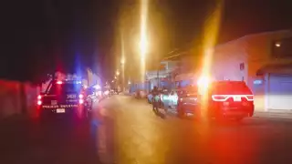 Agentes detectaron dos coches Aveo, con placas de Quintana Roo, cuyos ocupantes fueron remitidos al Ministerio Público