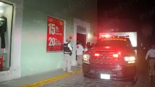 Cortocircuito provoca evacuación en tienda del Centro Histórico de Campeche