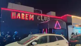 El operativo inició alrededor de las 22:00 horas, con integrantes de la Guardia Nacional, Marina, y Secretaría de Seguridad Pública. 
