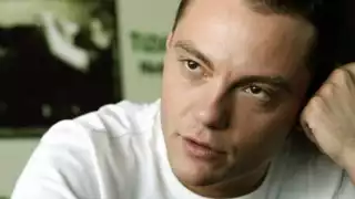 Los fans no perdonan y menos a Tiziano Ferro, quien se ha disculpado infinidad de veces. Foto: Especial