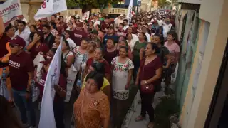 Ahí, el candidato a Gobernador envío un saludo a través de un video