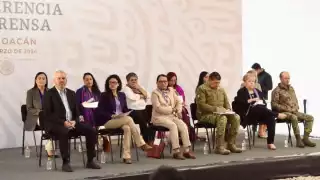 Rosa Icela Rodríguez destacó el papel de las mujeres en el primer gabinete paritario del país y recordó la lucha por el respeto a los derechos y por la igualdad sustantiva