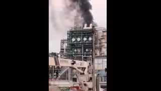 Pemex controla conato de incendio en la refinería Olmeca de Dos Bocas; descarta riesgos y confirma operación normal