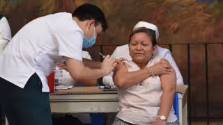 Confirman 13 casos de sarampión en Yucatán; escuelas distribuyen protocolos de precaución