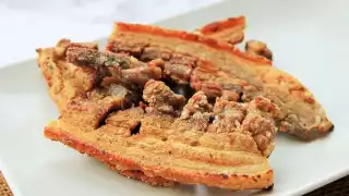 La mejor forma de comer el chicharrón en Yucatán es en compañía de familia y amigos