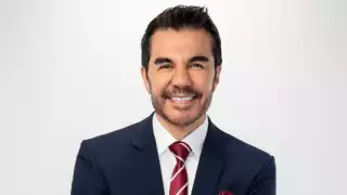 Adrián Uribe fue operado de emergencia, este es su estado de salud