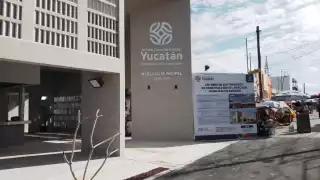 El gobernador Mauricio Vila llegó en IE-TRAM a Kanasín