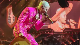 Su presentación dejó mucho de que hablar en cuanto el vestuario. Foto: Especial