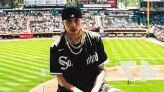 Peso Pluma conquista Récord Guinness por su éxito en los corridos tumbados