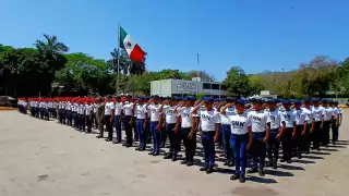 En el Servicio Militar Nacional de este año, 15 mujeres están como voluntarias en el entrenamiento