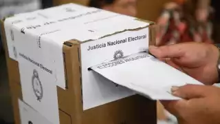 La canciller de México, Alicia Bárcena, felicitó a Argentina por una jornada electoral pacífica
