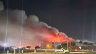 Mueren tres bomberos en incendio de maquiladora en Matamoros; investigan posible corto circuito