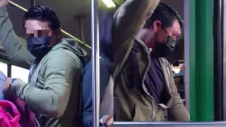 Denuncian a presunto exhibicionista en un camión de Circuito en Mérida