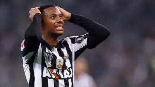 El exjugador brasileño es acusado por violación grupal