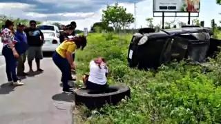 La mujer resultó ilesa pese a lo aparatoso del accidente