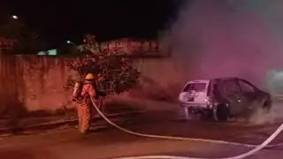 Los bomberos acudieron a las inmediaciones de las calles Chetumal con Cuba.