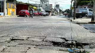 Vecinos de Manigua, en Ciudad del Carmen, denuncian abandono de calles y accidentes constantes