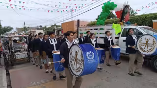Los estudiantes recorrieron las principales calles de Tizimín