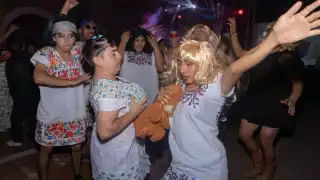 Entre aplausos, gritos y porras, los espectadores demostraron su entusiasmo por los X’toles