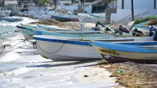 Pescadores de Chicxulub Puerto urgen la construcción de un refugio para embarcaciones ante los embates del clima