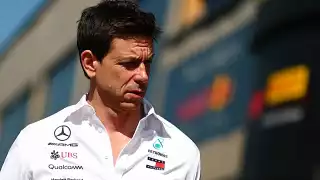 Mercedes debe encontrar piloto para 2025