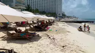Los vacacionistas aseguraron que no habían sentido un calor de esta magnitud en el Caribe Mexicano