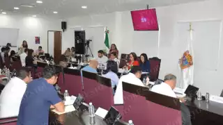 Diputados aprueban reformas de salud y licencia digital en Campeche