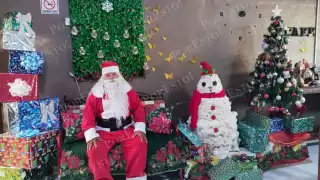 Santa Claus del pueblo lleva esperanza y dulces a comunidades de Champotón