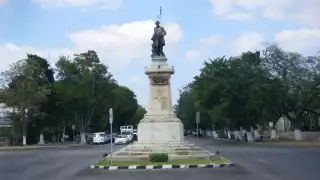 Algunas de estas glorietas son famosas, pero no tanto por el personaje al que homenajean