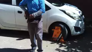 Vecinos aseguran que por años han estacionado ahí sin ningún problema